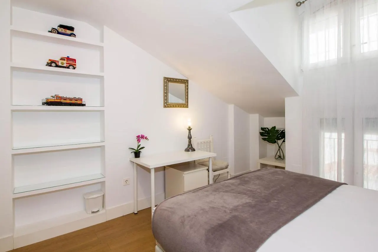 Kuros House Apartment Malaga 0*,